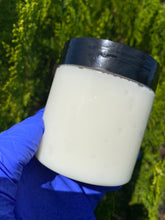 Load image into Gallery viewer, Vanilla Icing Whipped Body Butter